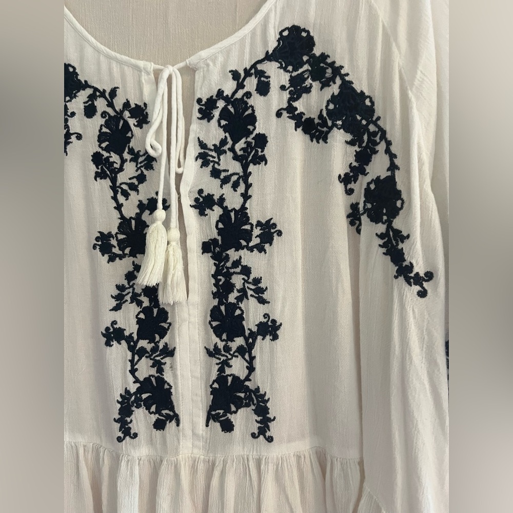 American Eagle Navy Blue and White Embroidered Round Drawstring Neck Size XL‎ - Picture 2 of 11